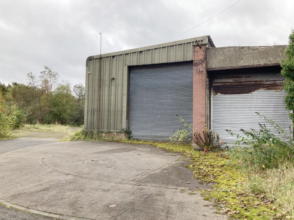 Lot: 29 - LAND WITH DEVELOPMENT POTENTIAL - Former transport garage on Golf Course Road